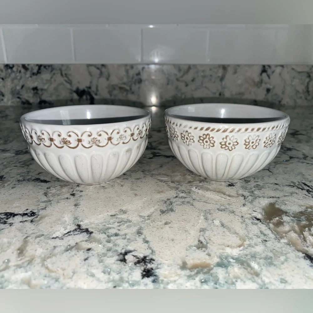 Pottery Barn mini Bowl